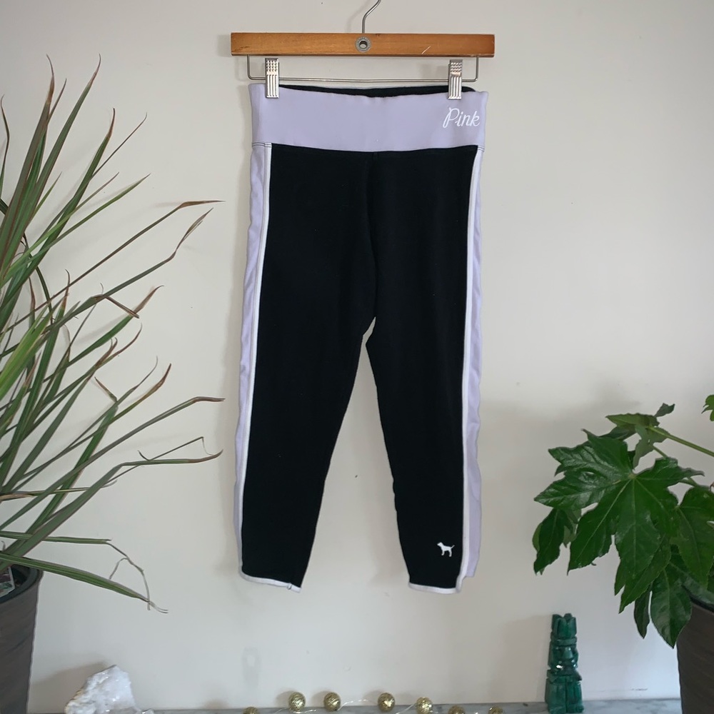 VS Pink Yoga Capris
